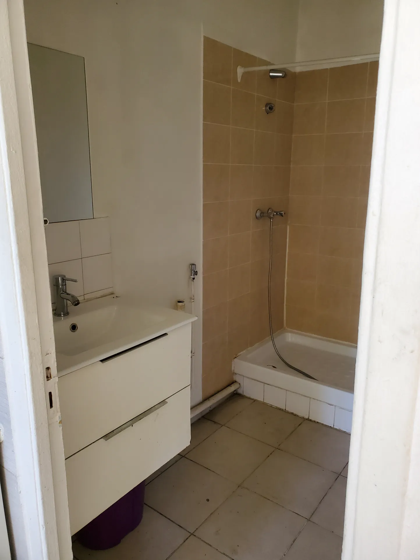 Vente d'un appartement T2 avec balcon à Marseille 