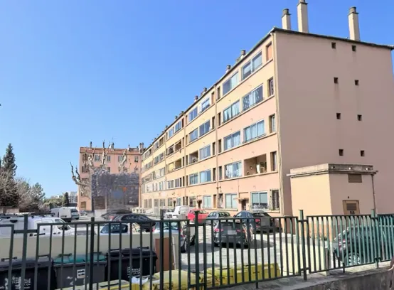 Vente d'un appartement T2 avec balcon à Marseille 