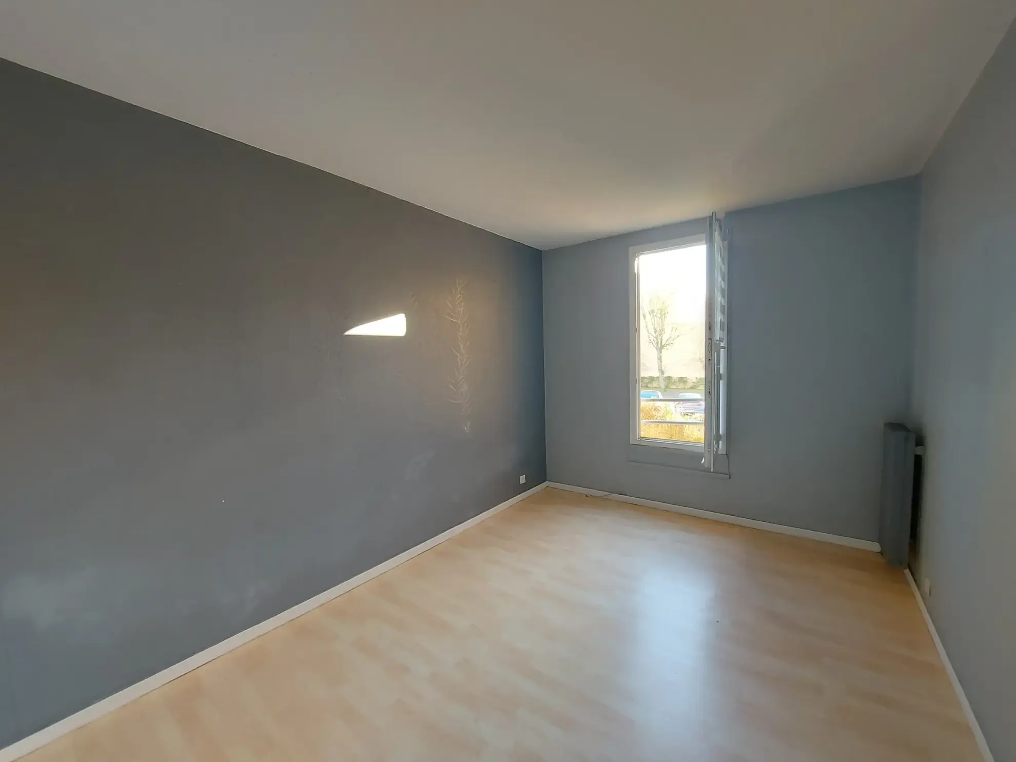 Appartement 4 pièces en duplex à vendre à Maurepas 