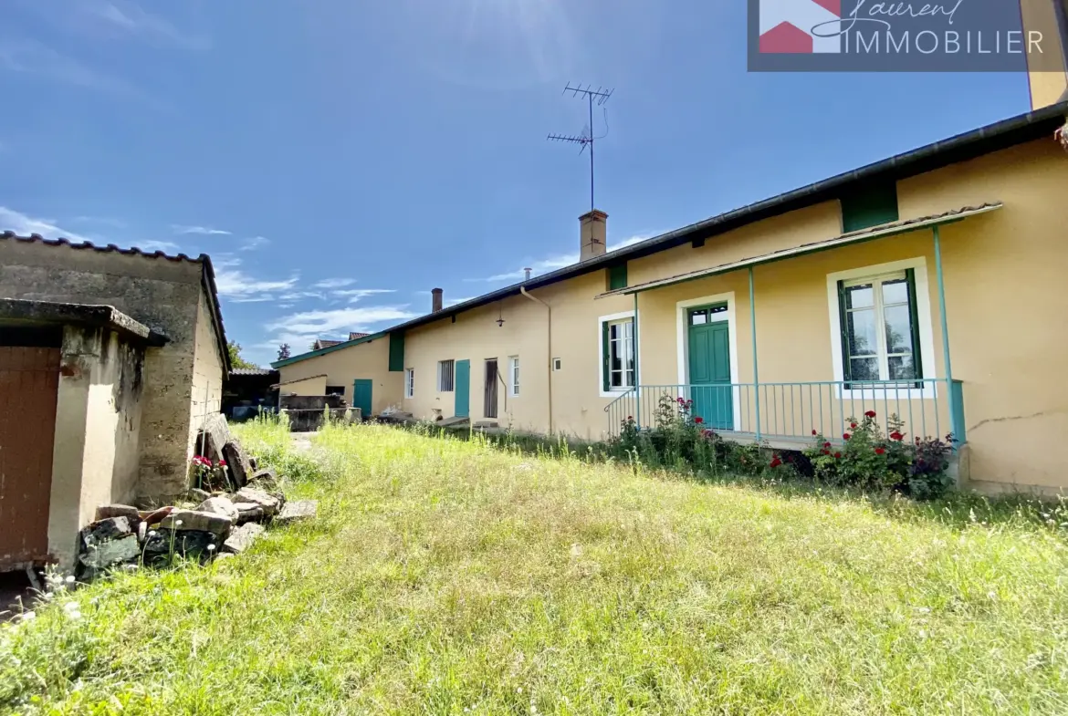 Grande maison à Sermoyer avec jardin et dépendances 