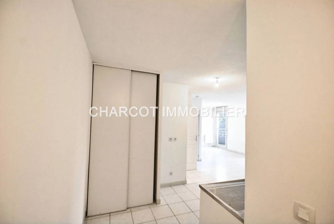 À vendre : Appartement T2 à Sainte Foy-lès-Lyon (69110) avec parking 