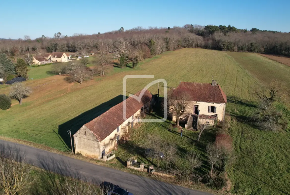 Corps de ferme à vendre près de Gourdon 