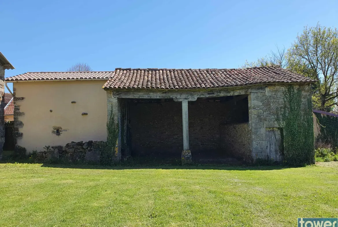 Vente de 2 Charmantes Granges à Savignac 