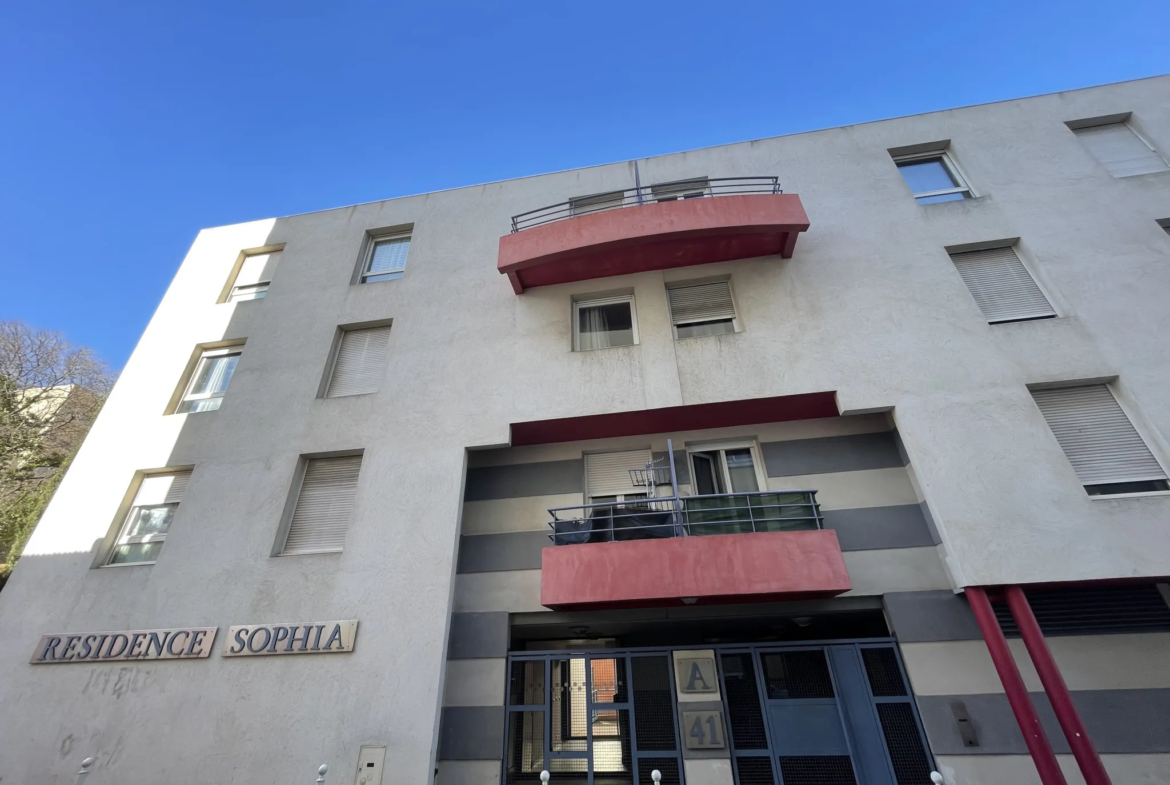 Studio à vendre à Toulon Est, 21,3 m², excellent rendement 