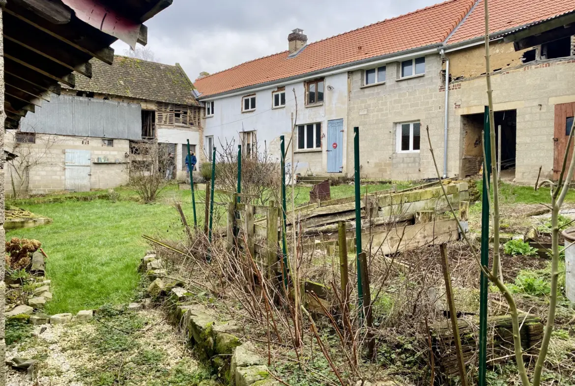 Faites l'expérience d'une ferme au carré unique à Airaines, prêt à accueillir vos projets. 