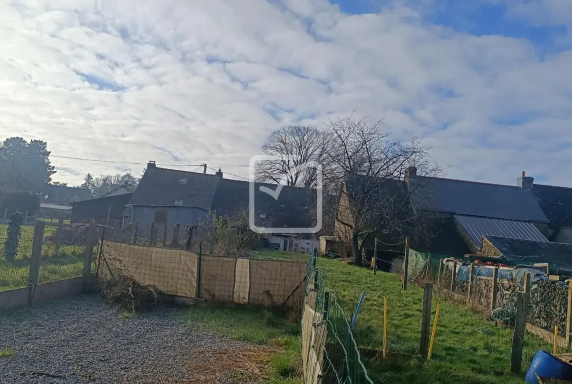 Ensemble de deux maisons à Néant-sur-Yvel - 680 m² de terrain 