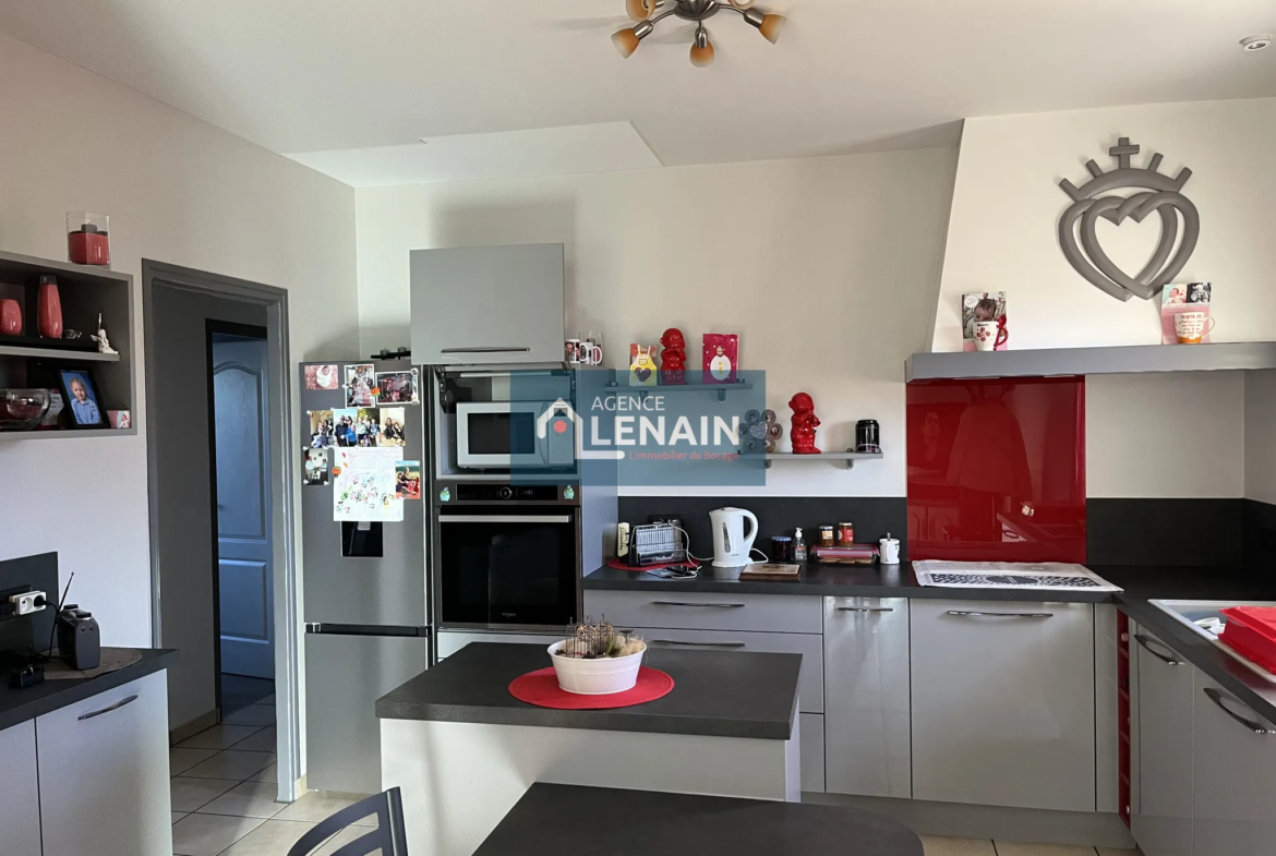 Pavillon à vendre à Mouilleron Saint Germain - 204700 EUR 