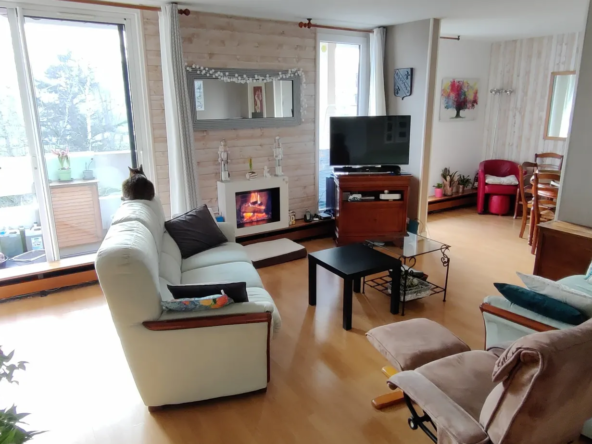 Appartement 5 pièces lumineux de 113.45 m² avec balcon à Elancourt