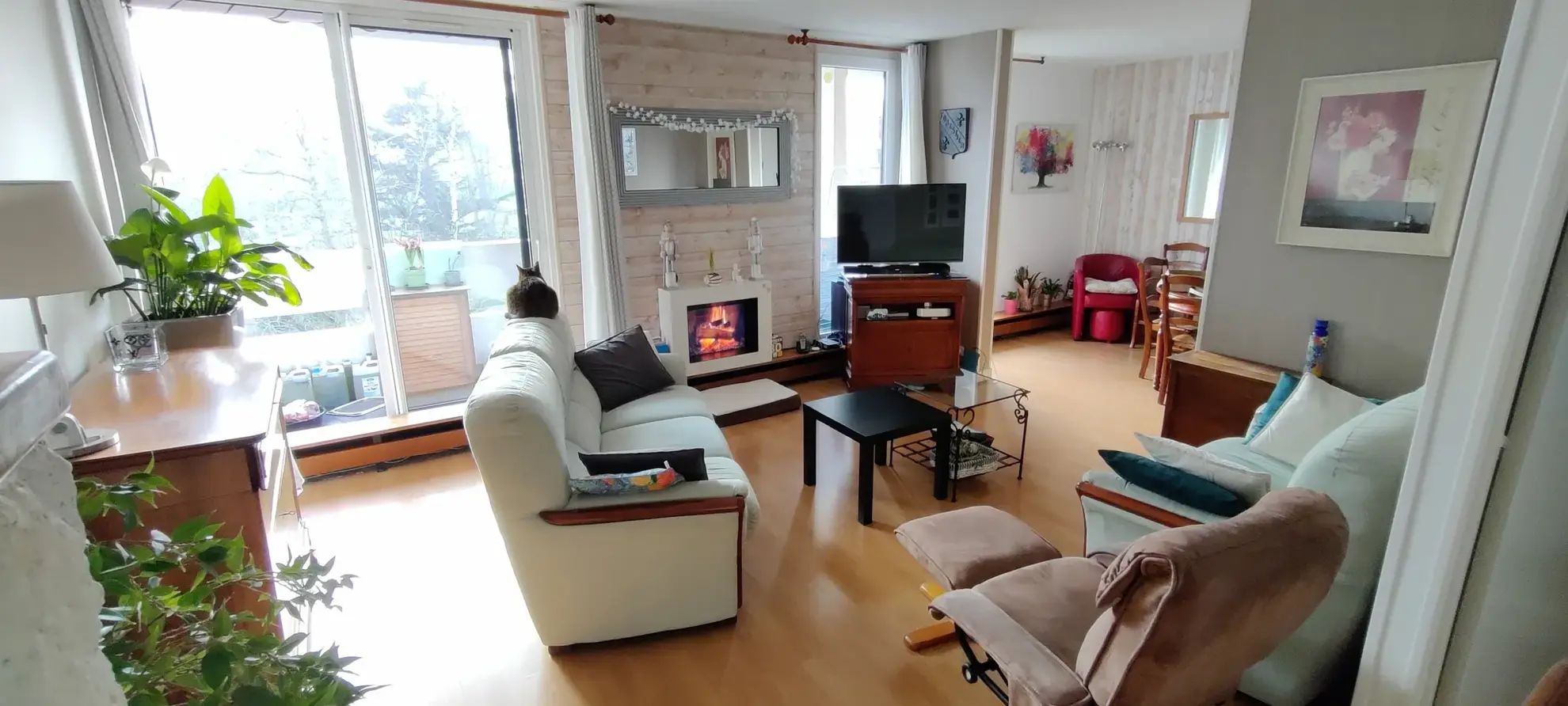 Appartement 5 pièces lumineux de 113.45 m² avec balcon à Elancourt 