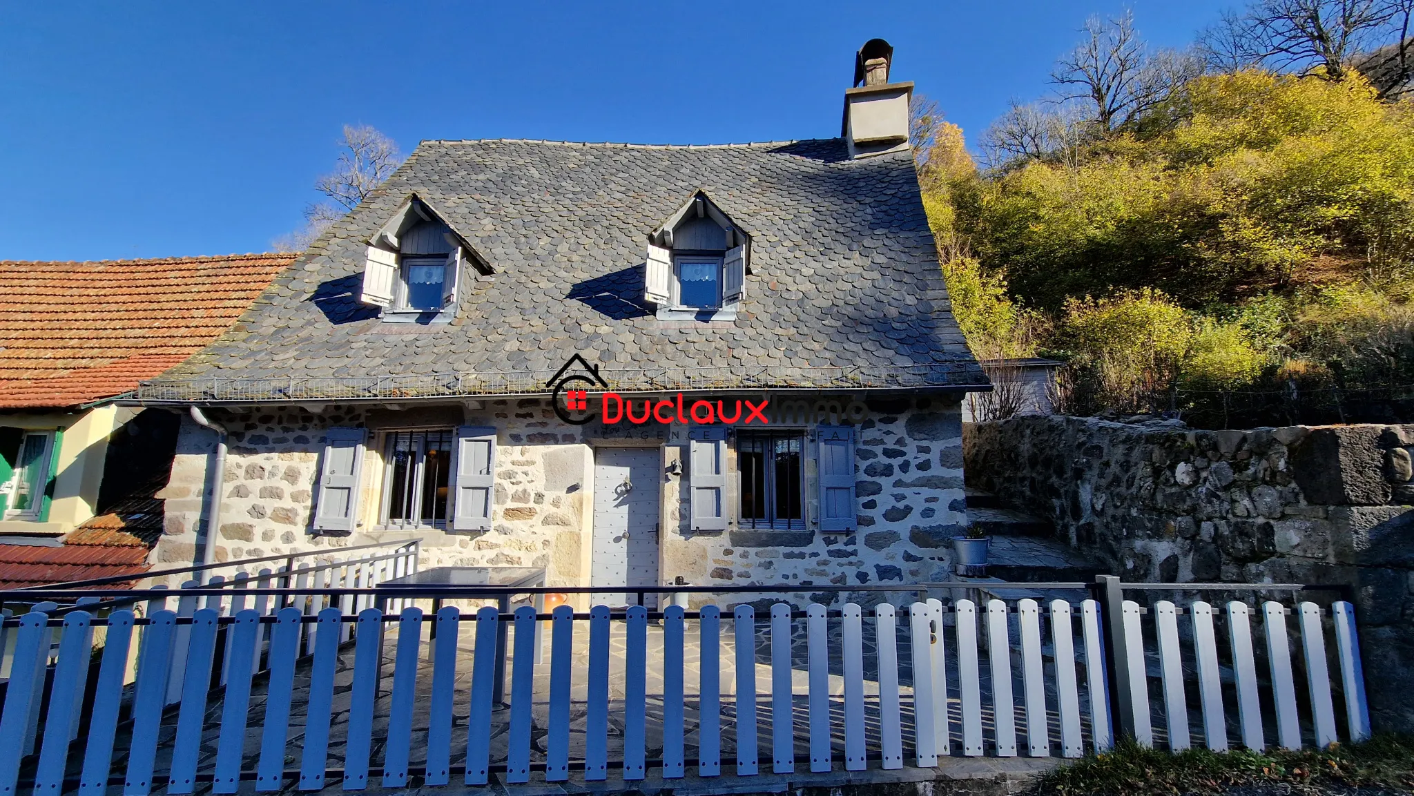 Maison ancienne rénovée à Mandailles au cœur de la vallée 