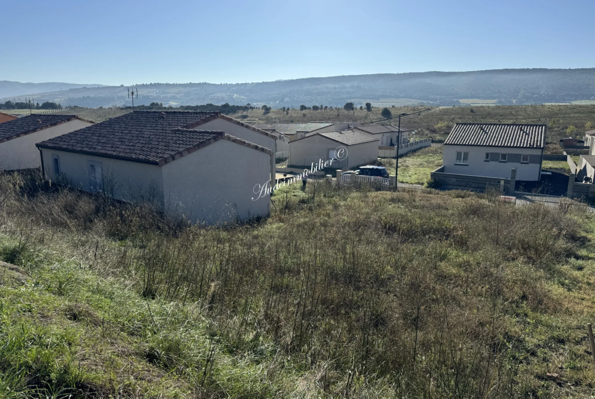 Terrain à bâtir viabilisé à Limoux de 392 m² 