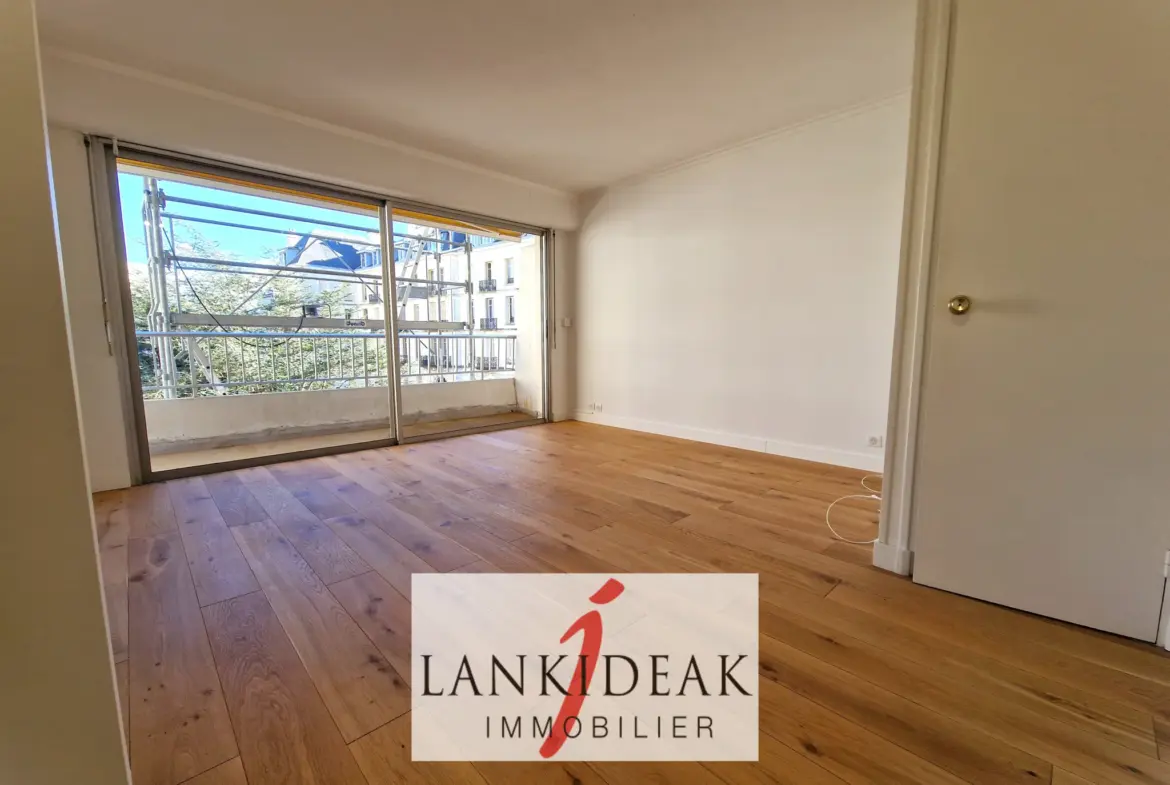 Studio à vendre dans le quartier Saint-Charles, Biarritz 