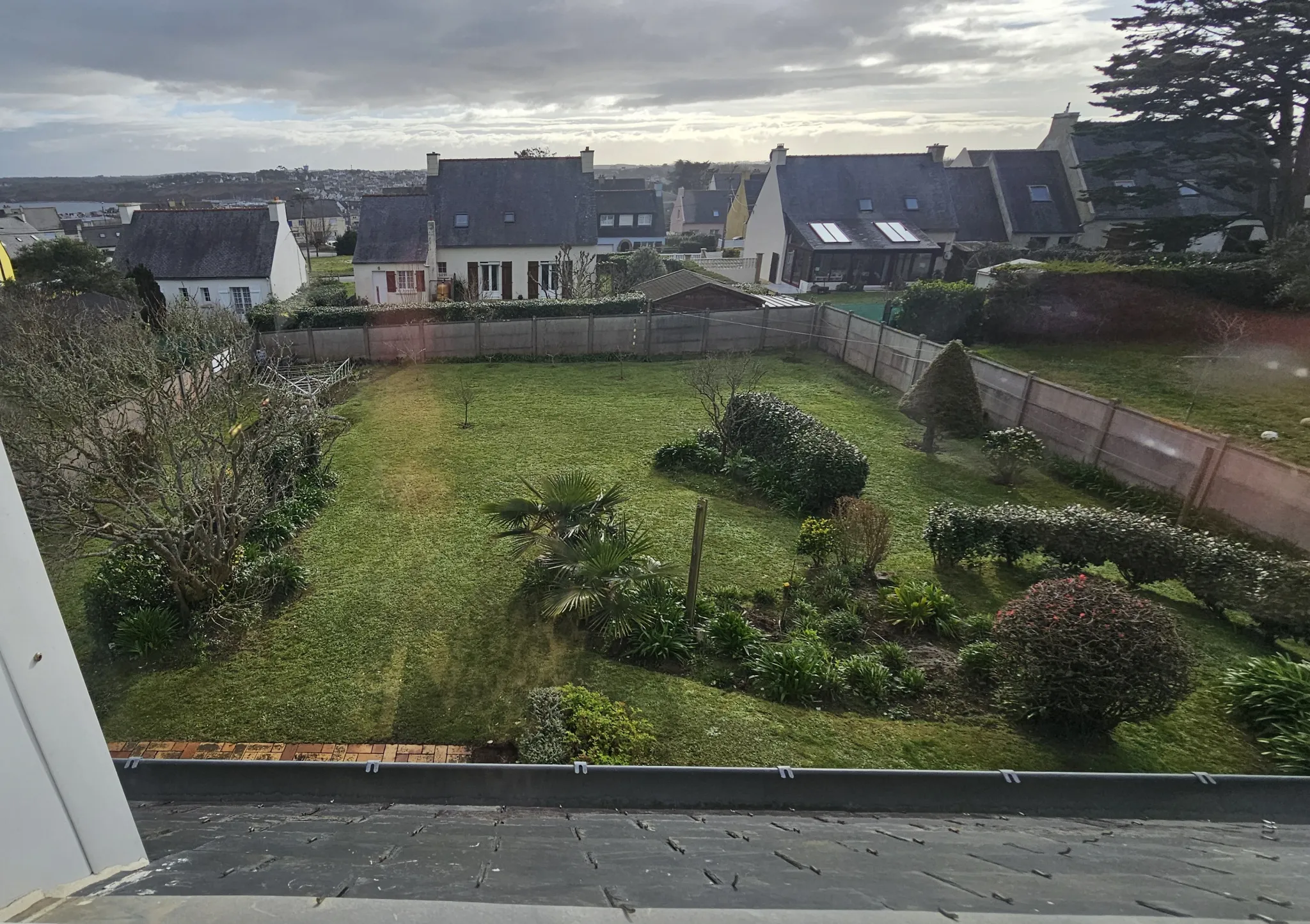 Maison proche plage et GR34 avec revenu locatif à Camaret sur mer 