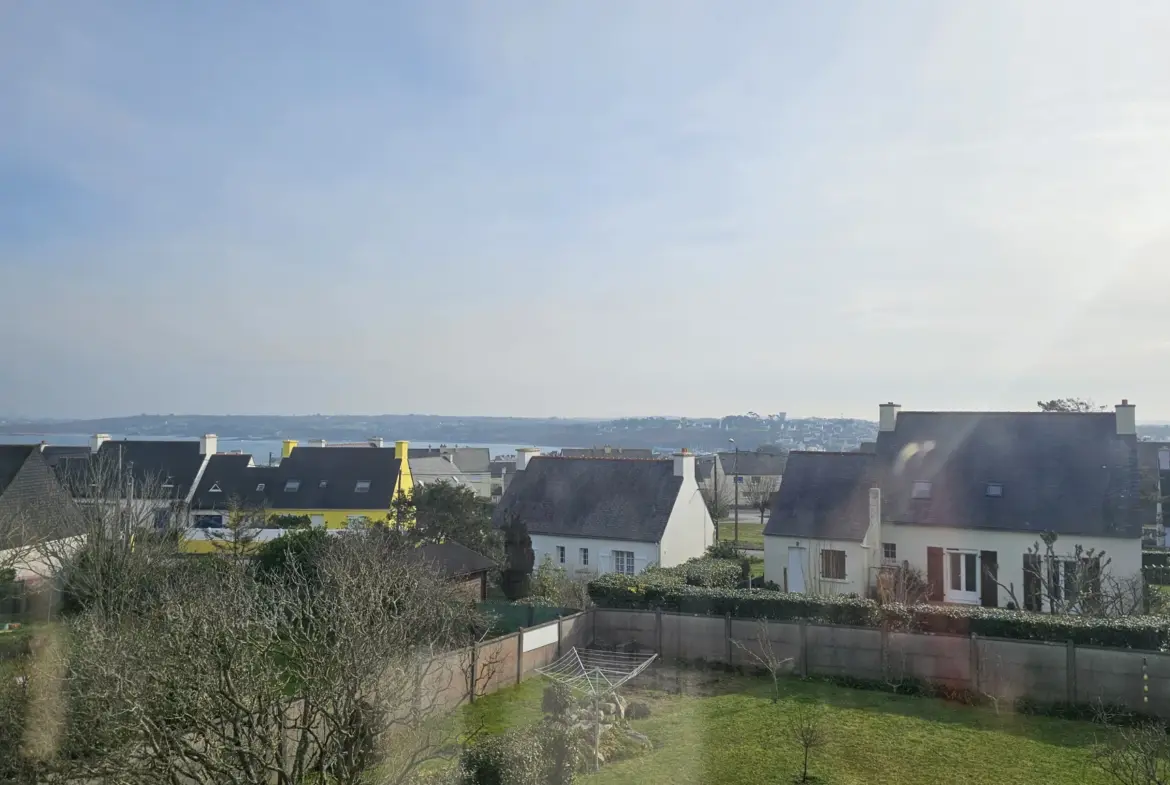 Maison proche plage et GR34 avec revenu locatif à Camaret sur mer 