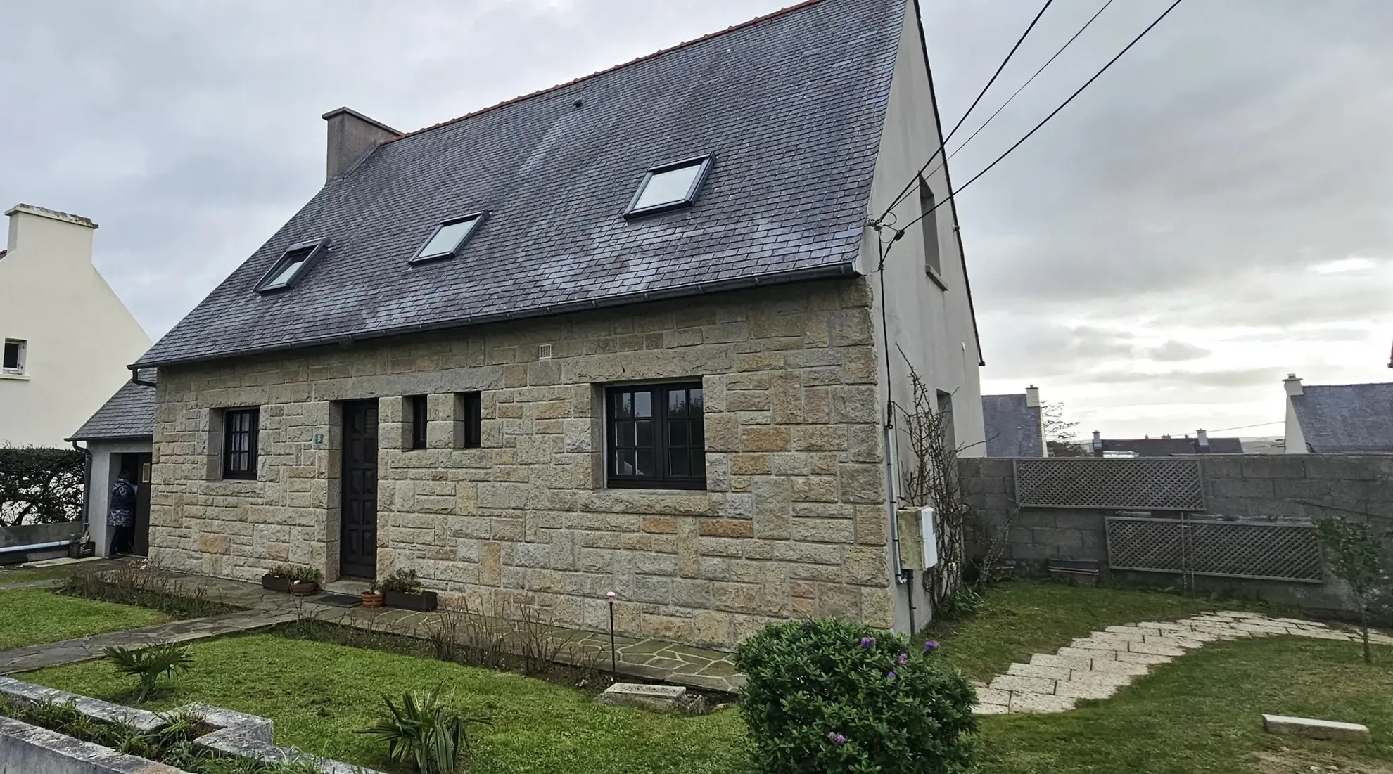 Maison proche plage et GR34 avec revenu locatif à Camaret sur mer 