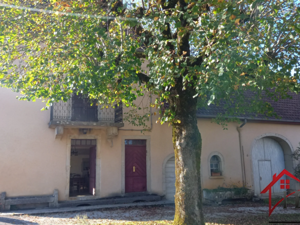 Ensemble immobilier à vendre à Crancot - 240 m² habitable