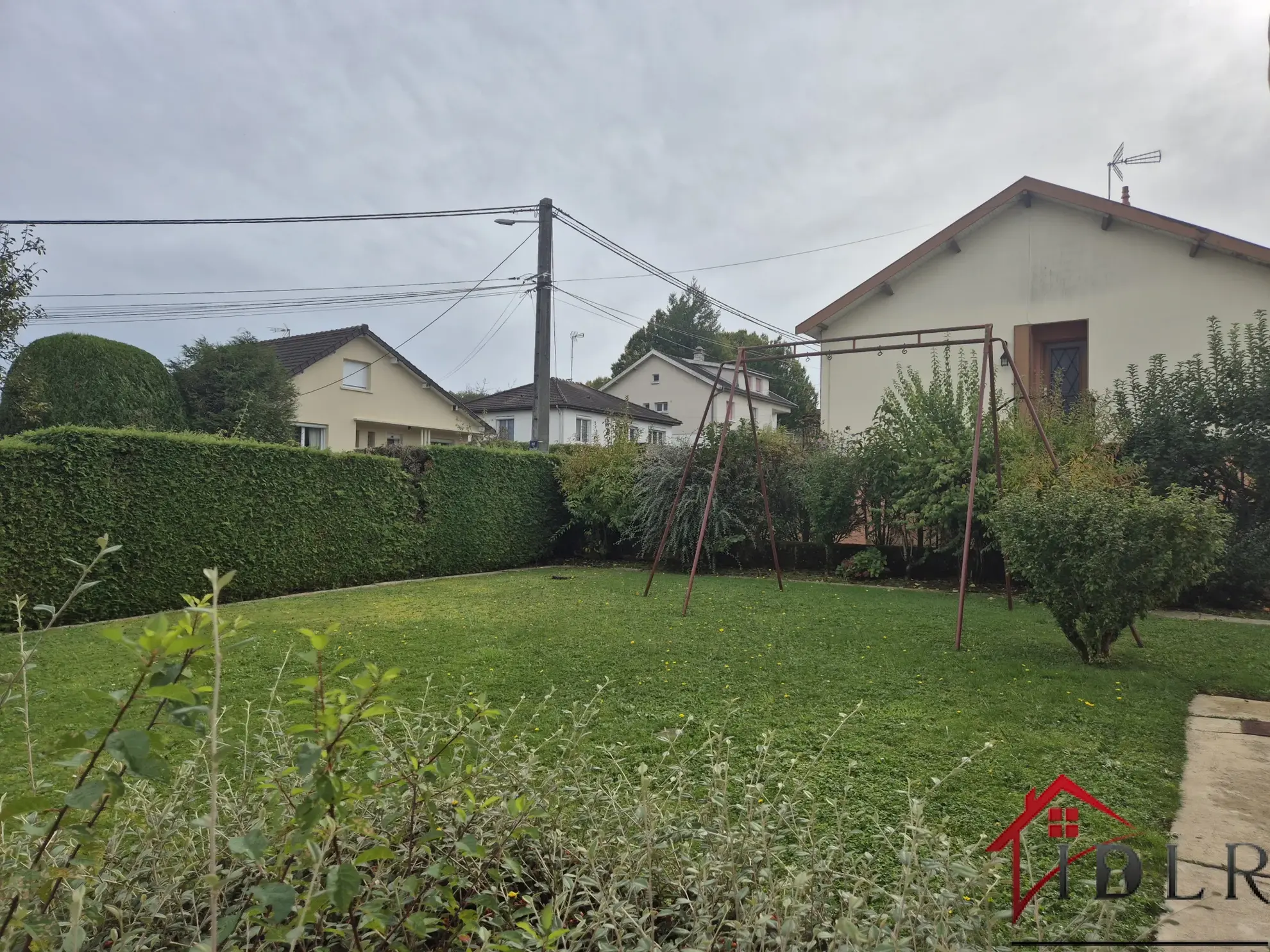 Pavillon à rénover de 90 m² avec jardin à Bettancourt la Ferrée 