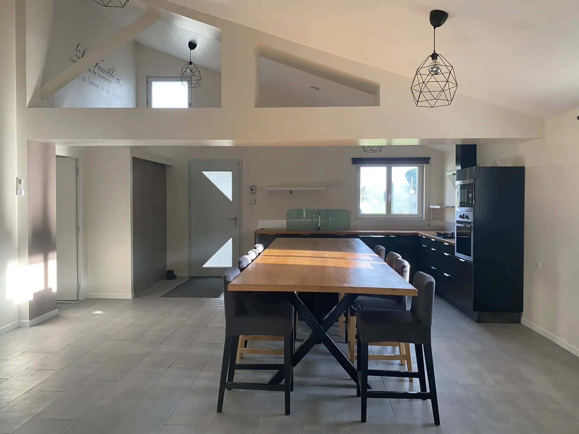 Maison rénovée moderne à vendre à Langon - 190 m² 