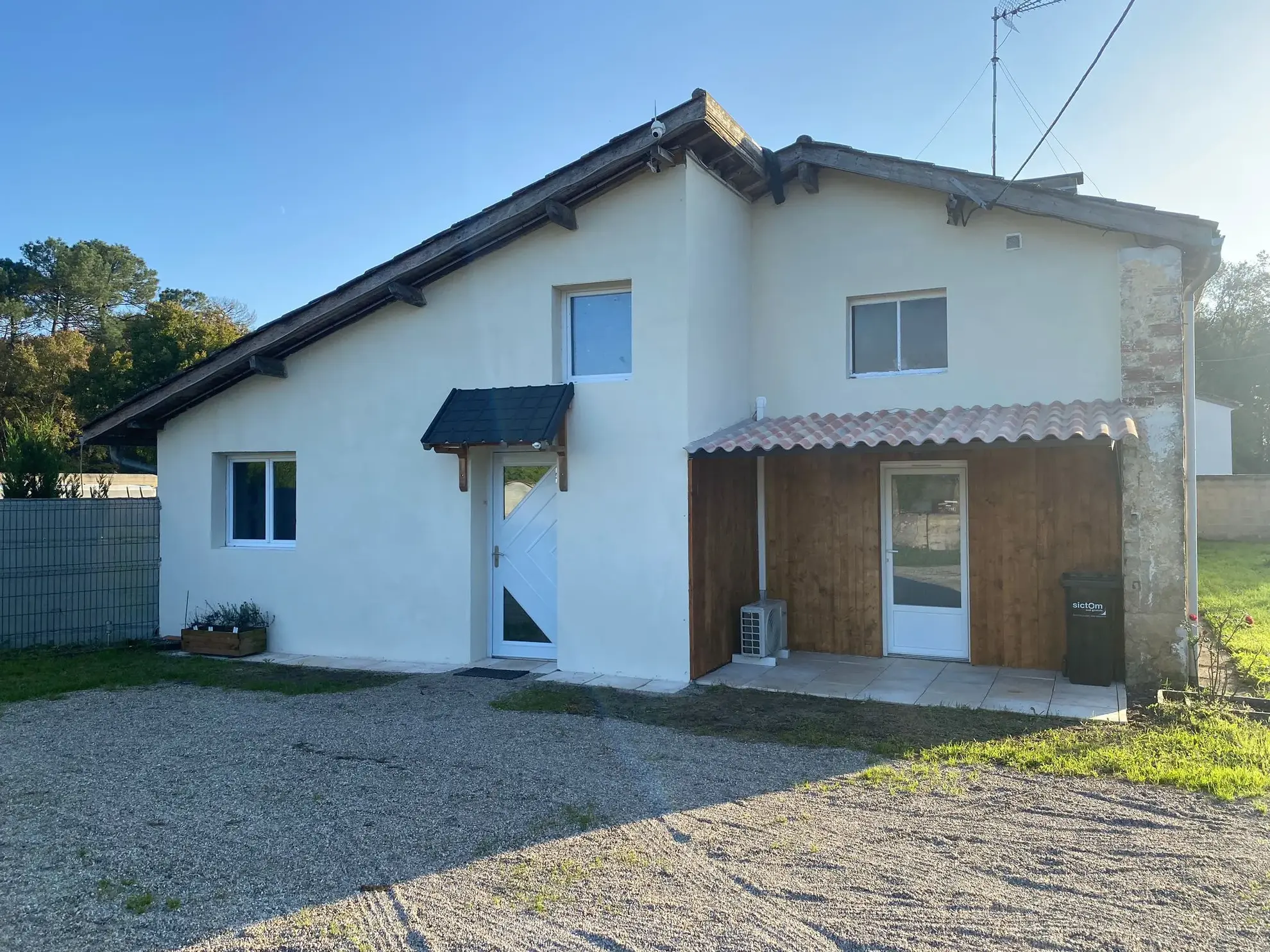 Maison rénovée moderne à vendre à Langon - 190 m² 