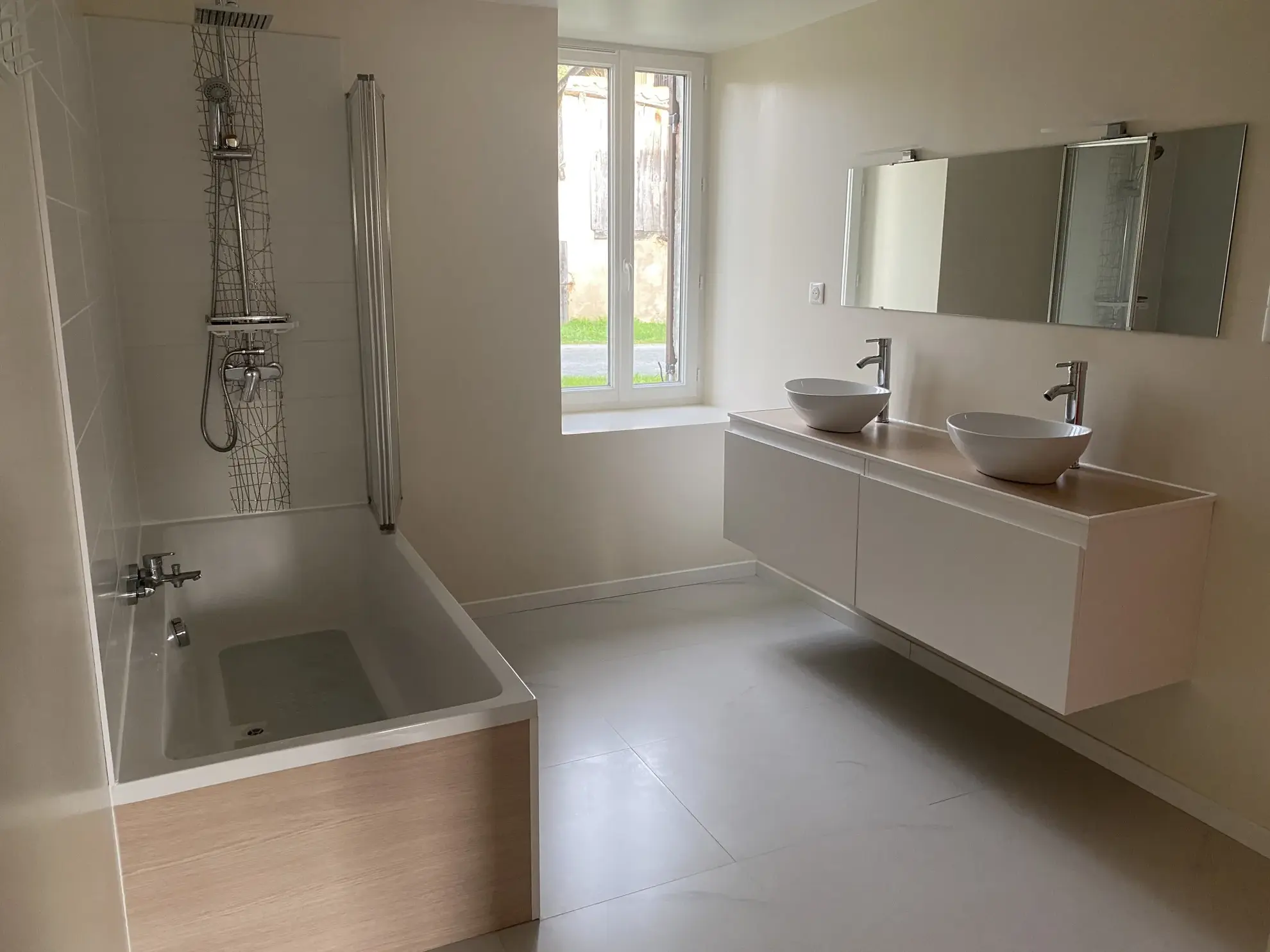 Maison rénovée moderne à vendre à Langon - 190 m² 