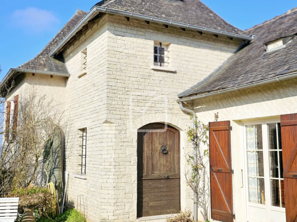 Maison de caractère avec piscine à Mansac