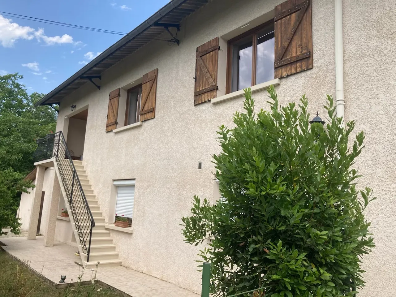 Villa T7 de 208 m² à Jujurieux sur terrain de 1244 m² 