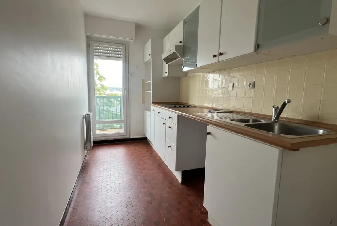 Vente appartement T3 avec balcon à Le Chesnay Rocquencourt 