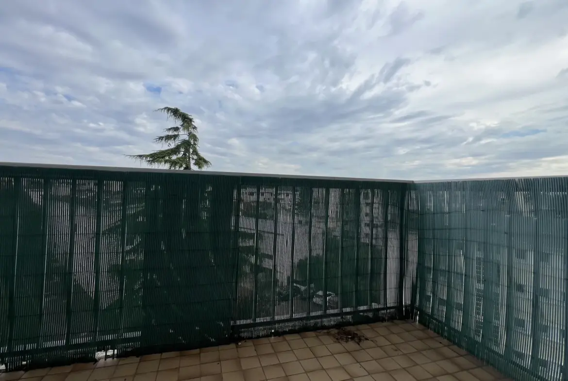 Vente appartement T3 avec balcon à Le Chesnay Rocquencourt 