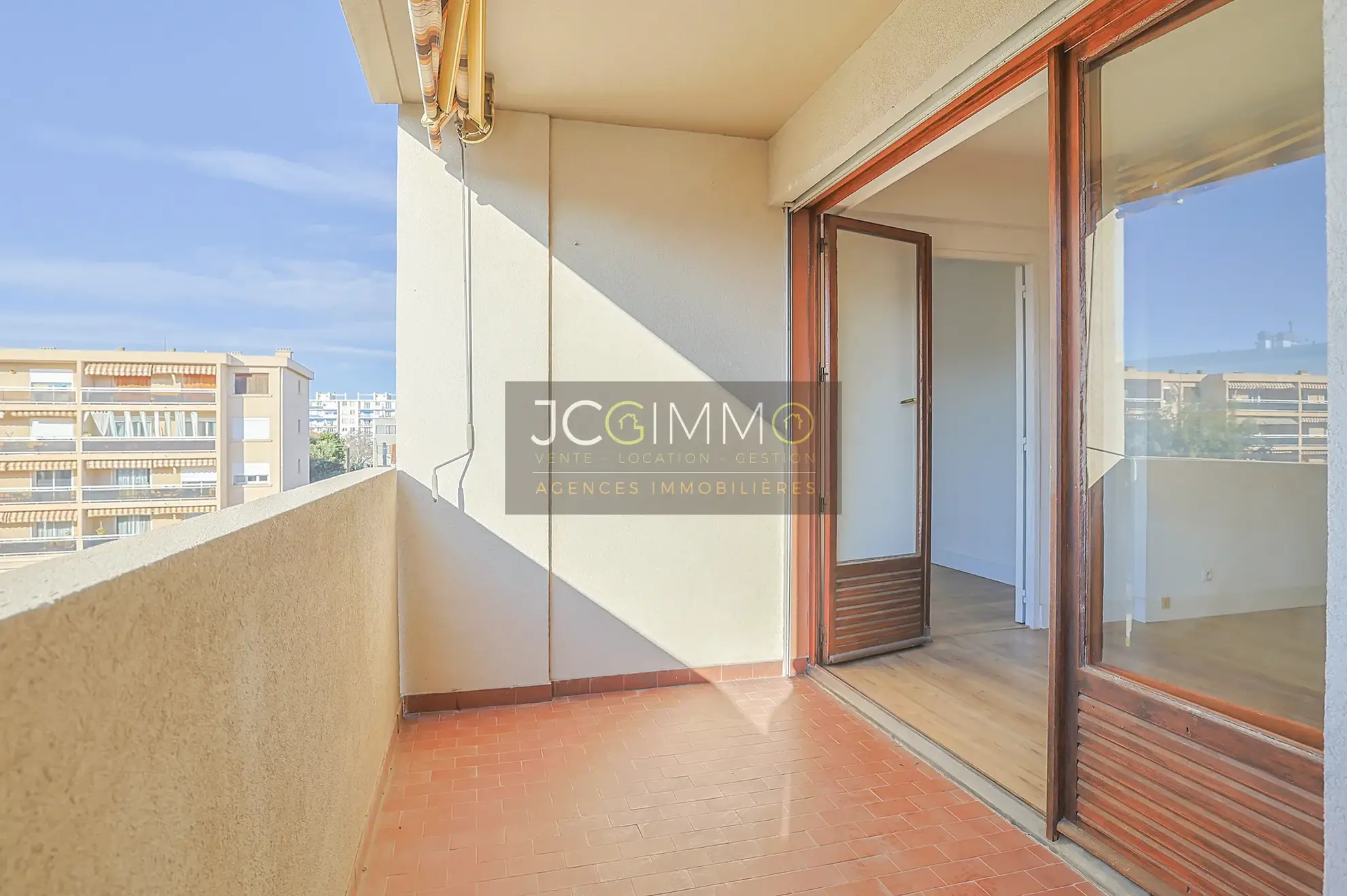 À vendre : Appartement T3 lumineux avec terrasse et garage à La Seyne-sur-Mer 