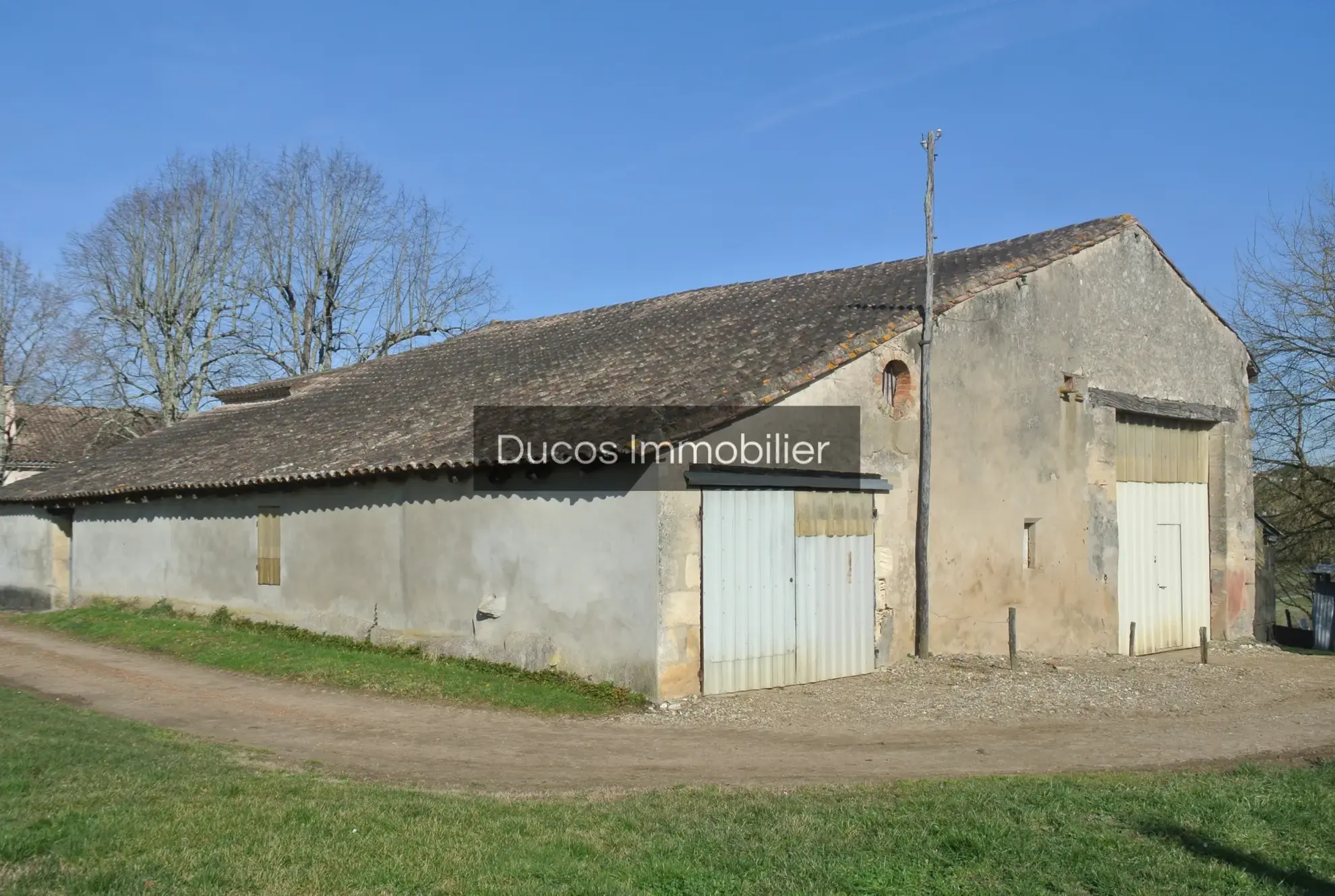 Grange en pierre à réhabiliter à Ste Bazeille - 99 000 EUR 