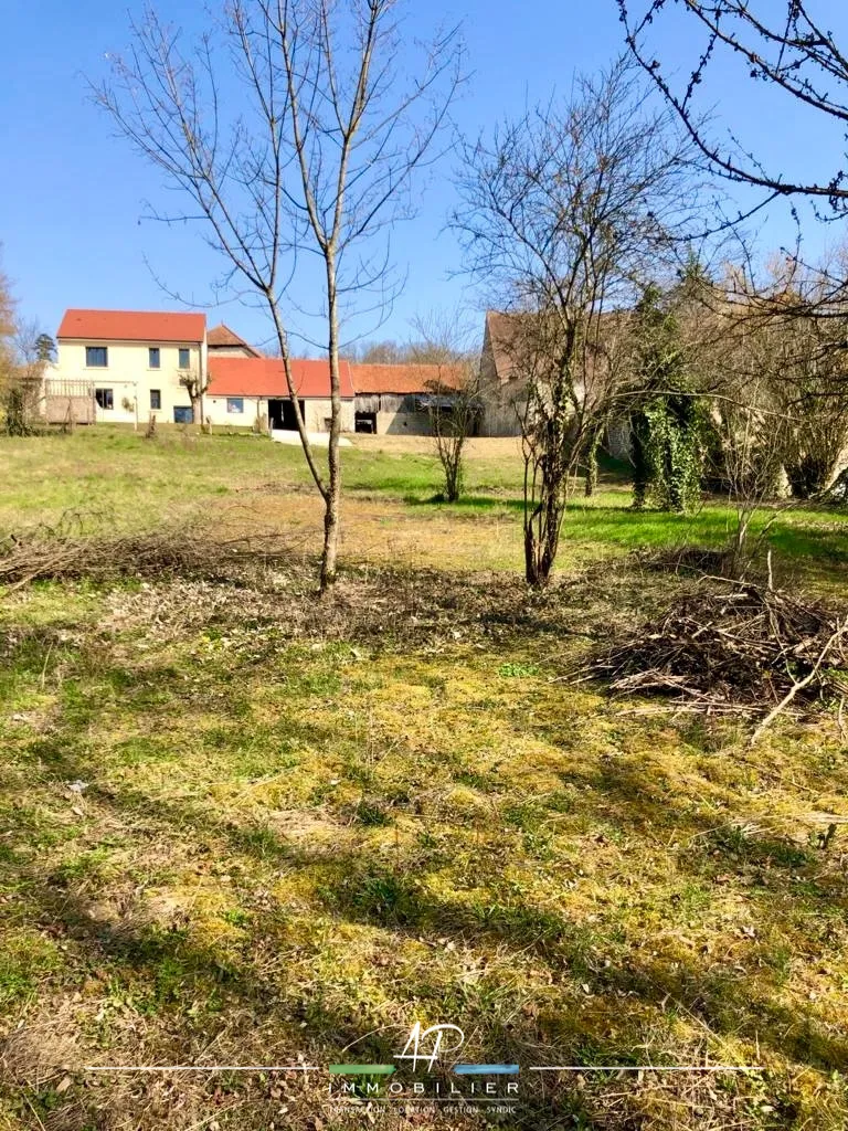 Terrain à bâtir de 1940m² en bordure de rivière à Arceau, 15min de Dijon 