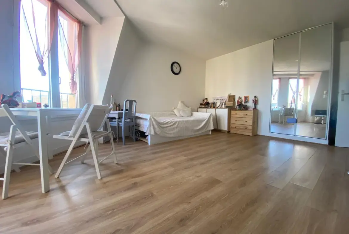 À vendre : Appartement 2 pièces lumineux à Le Chesnay 