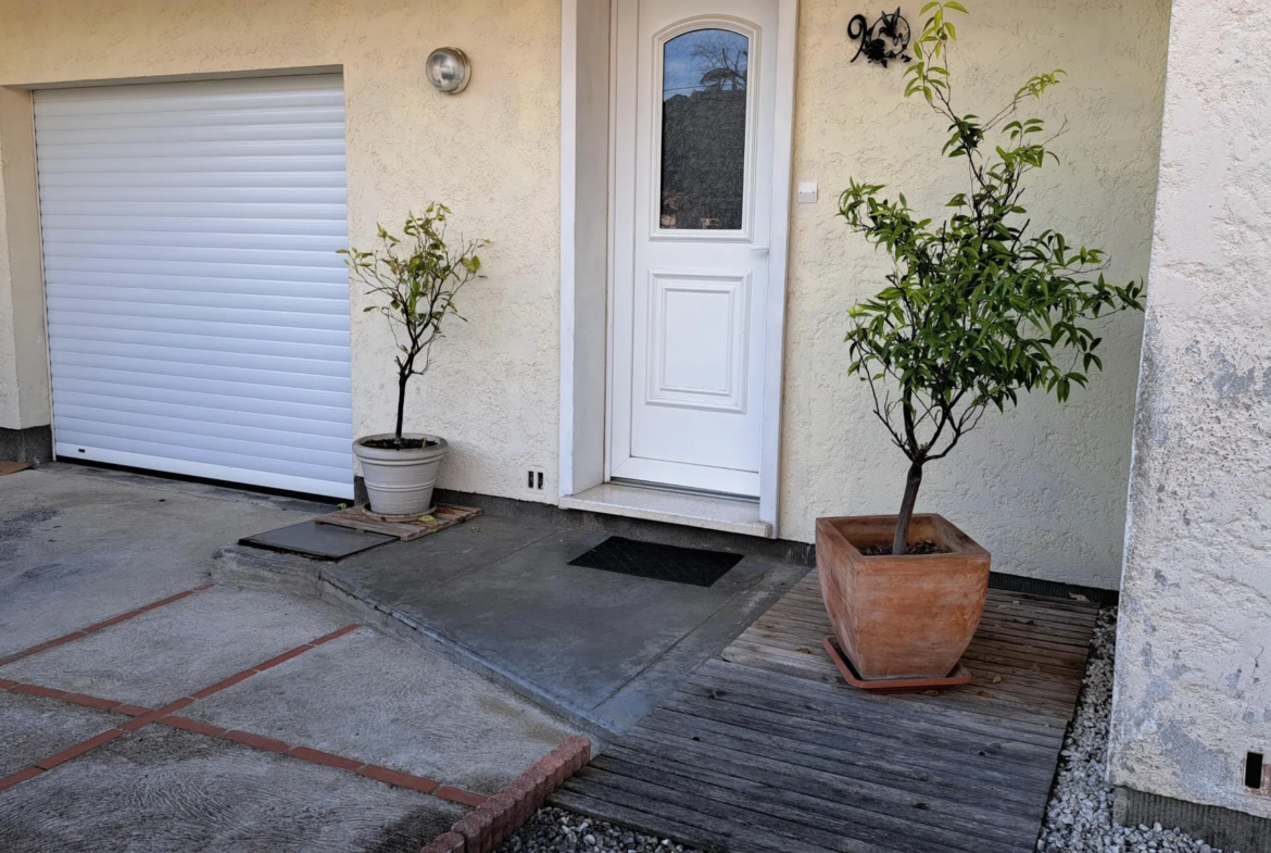 Maison familiale T4 avec jardin et piscine à Arles sur Tech 