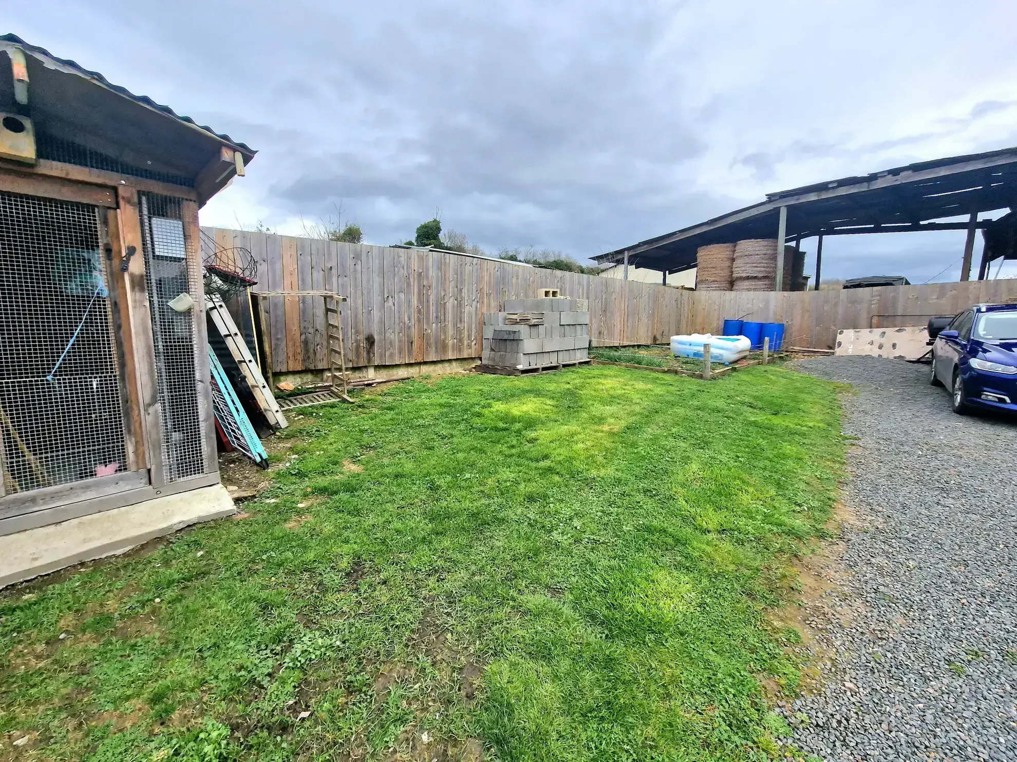 Maison rénovée à Saint-Pierre-en-Auge avec jardin et garage 