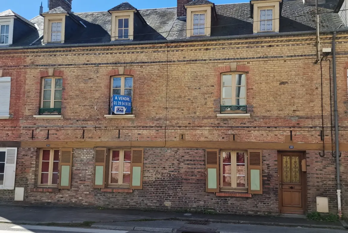 Maison rénovée à vendre à Vimoutiers, 3 chambres, proche des commodités 