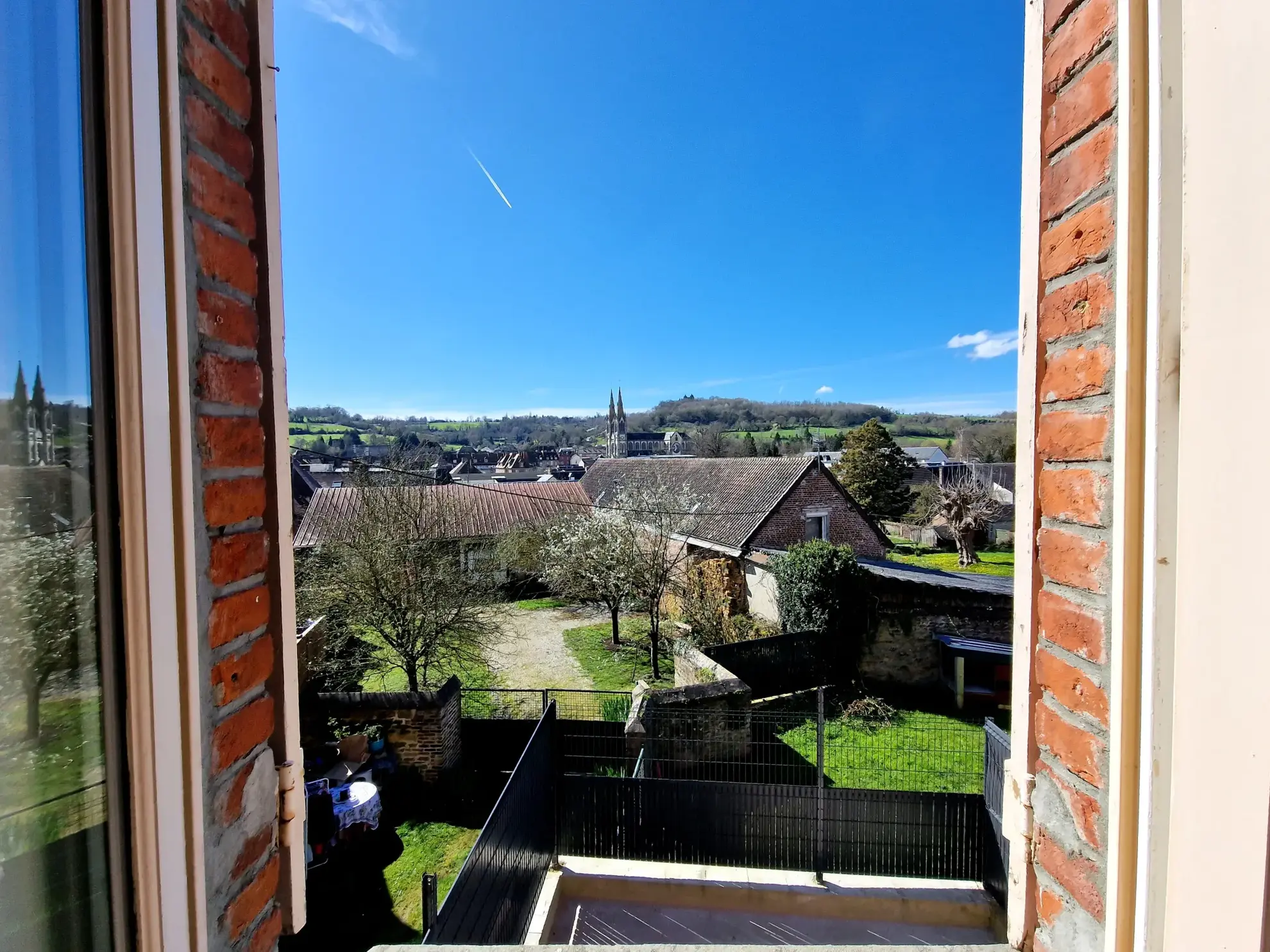 Maison rénovée à vendre à Vimoutiers, 3 chambres, proche des commodités 