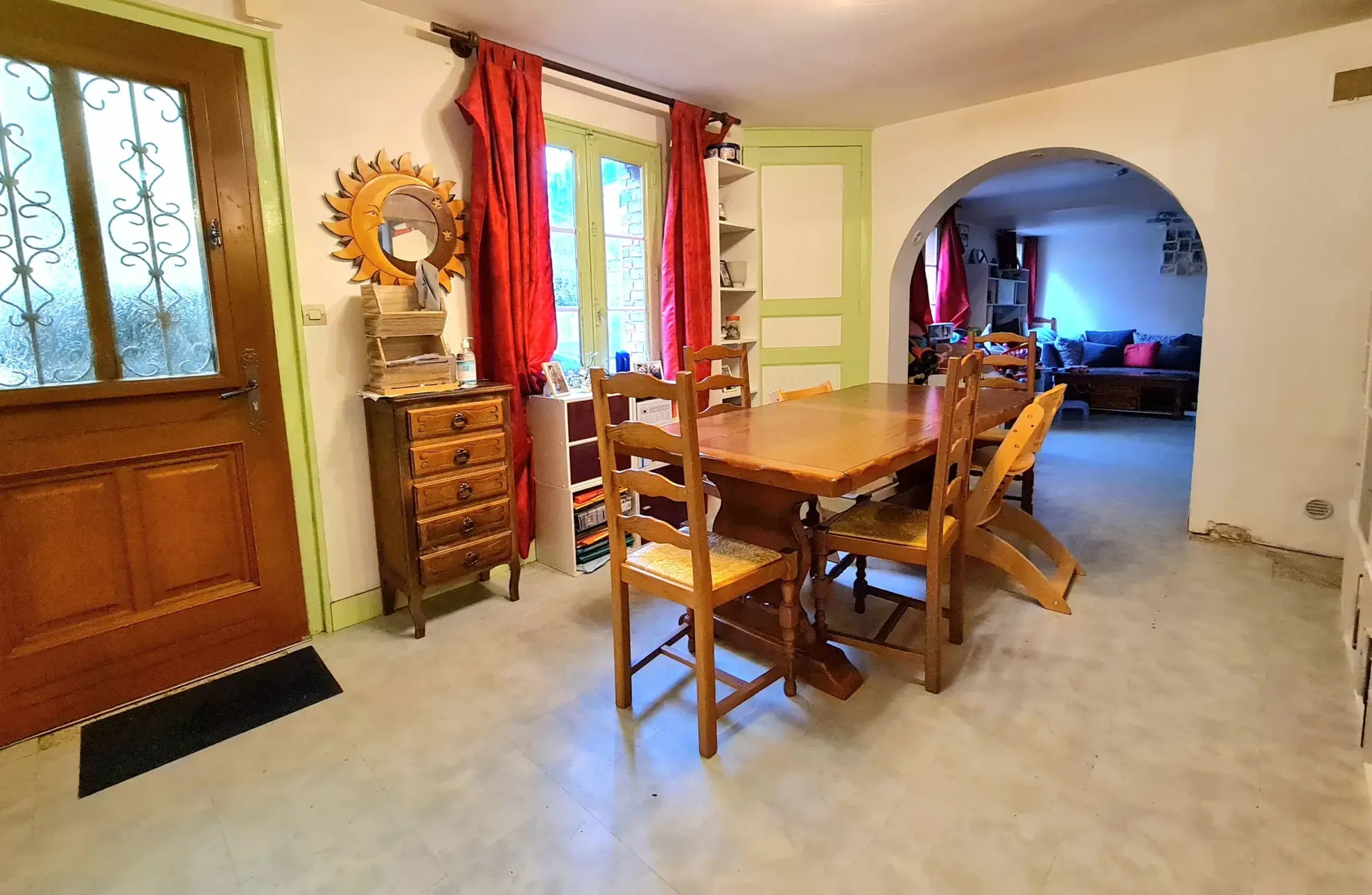 Maison rénovée à vendre à Vimoutiers, 3 chambres, proche des commodités 