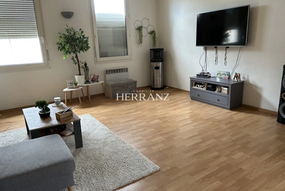 Appartement spacieux à vendre à Saint-Denis de Pile - 120 m² 