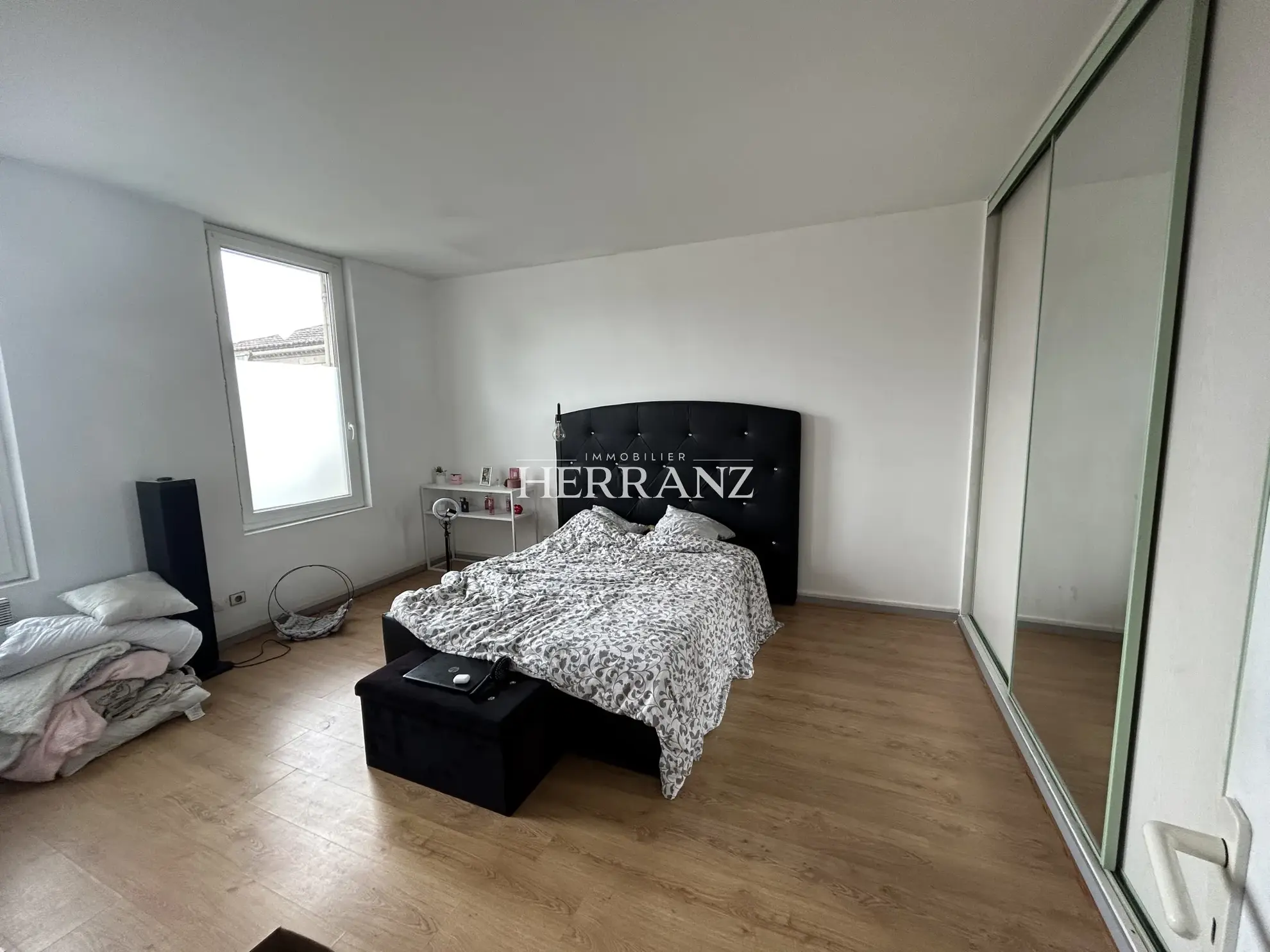 Appartement spacieux à vendre à Saint-Denis de Pile - 120 m² 