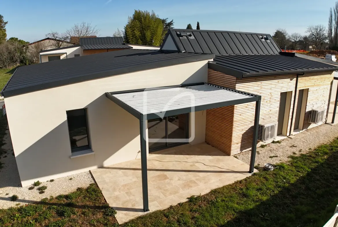 Villas T3 neuves avec jardin à Salignac-Eyvigues 