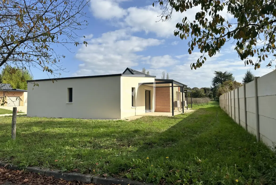 Villas modernes à Salignac-Eyvigues avec jardin 