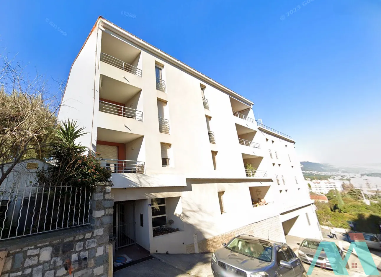 Appartement T3 avec terrasse et garage à La Seyne-sur-Mer 