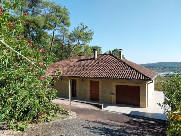 Maison familiale à Chancelade avec vue imprenable sur la forêt