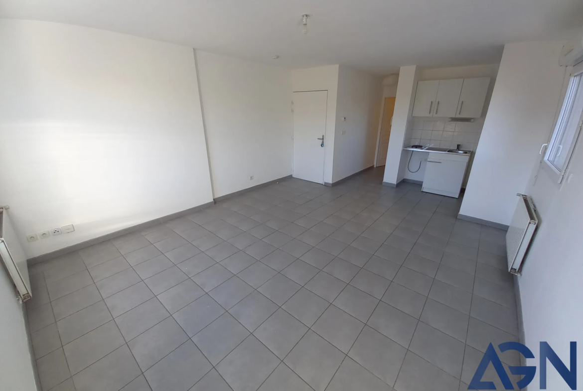 À vendre : Appartement T1 de 33,27 m² avec garage quartier Pas du Loup Montpellier 