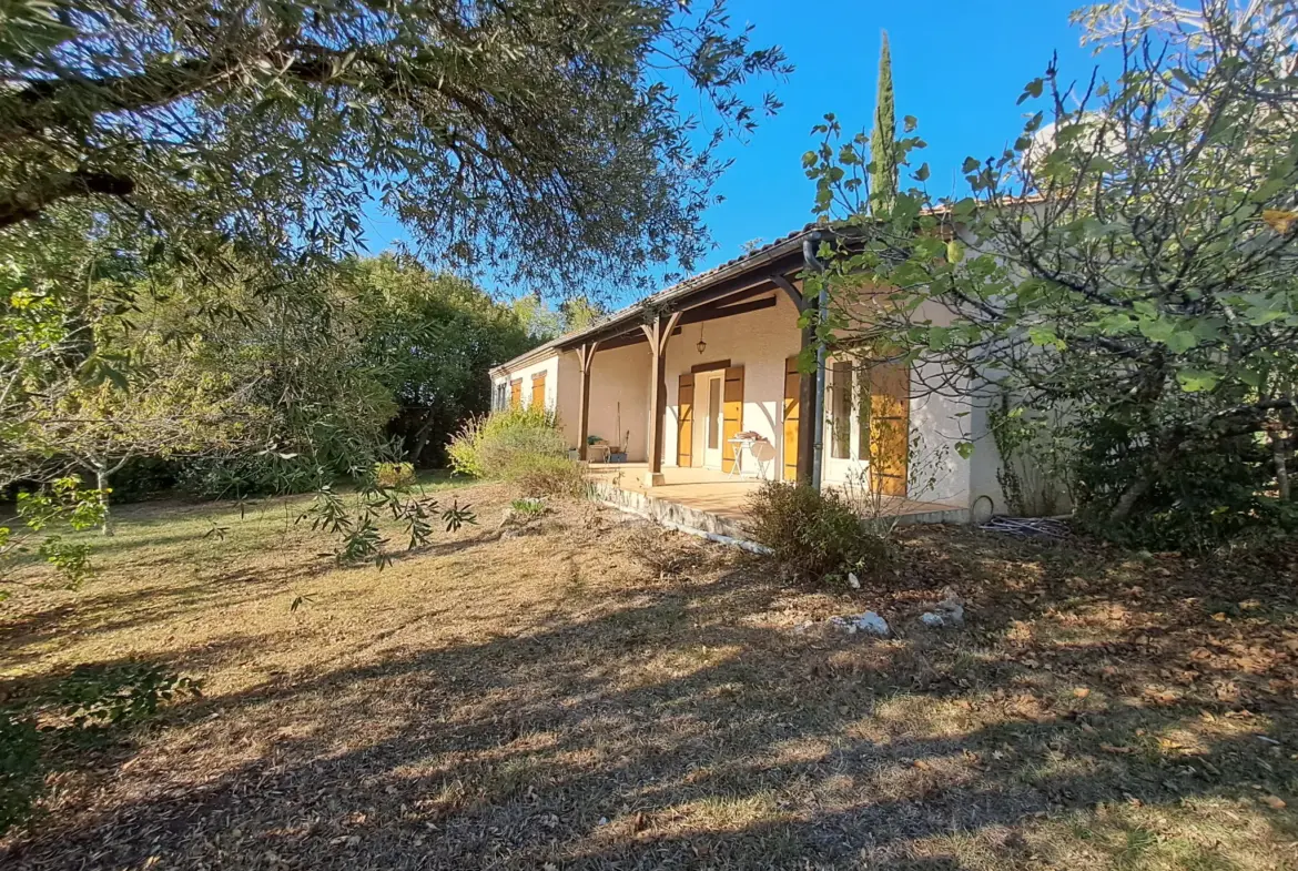 Villa provençale à vendre à Pujols - 180m² sur 1800m² 