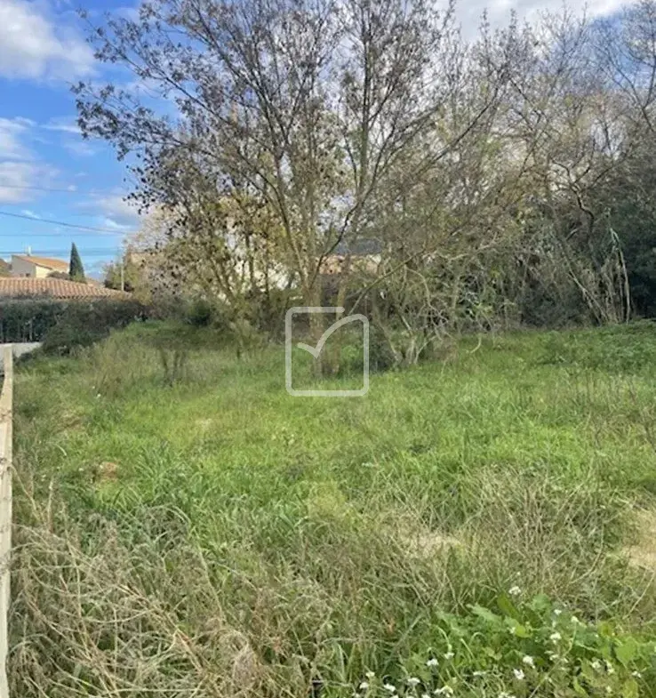 Terrain constructible à La Penne sur Huveaune, 550 m², 296 000 euros 