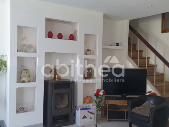 Maison rénovée de 123 m² à vendre à Genouillac