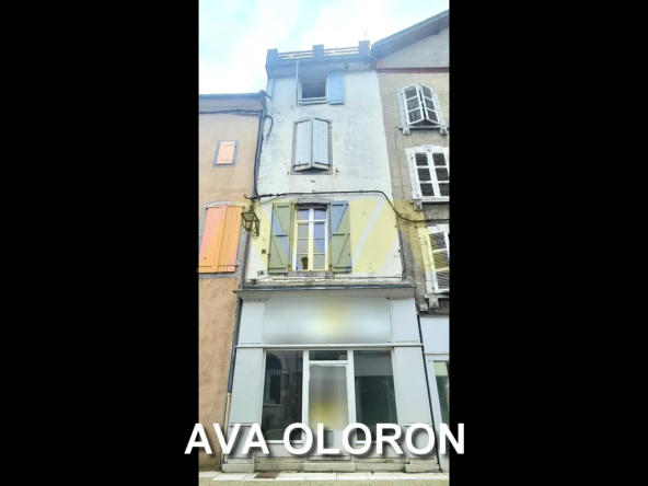 Immeuble à vendre à Oloron, entièrement loué