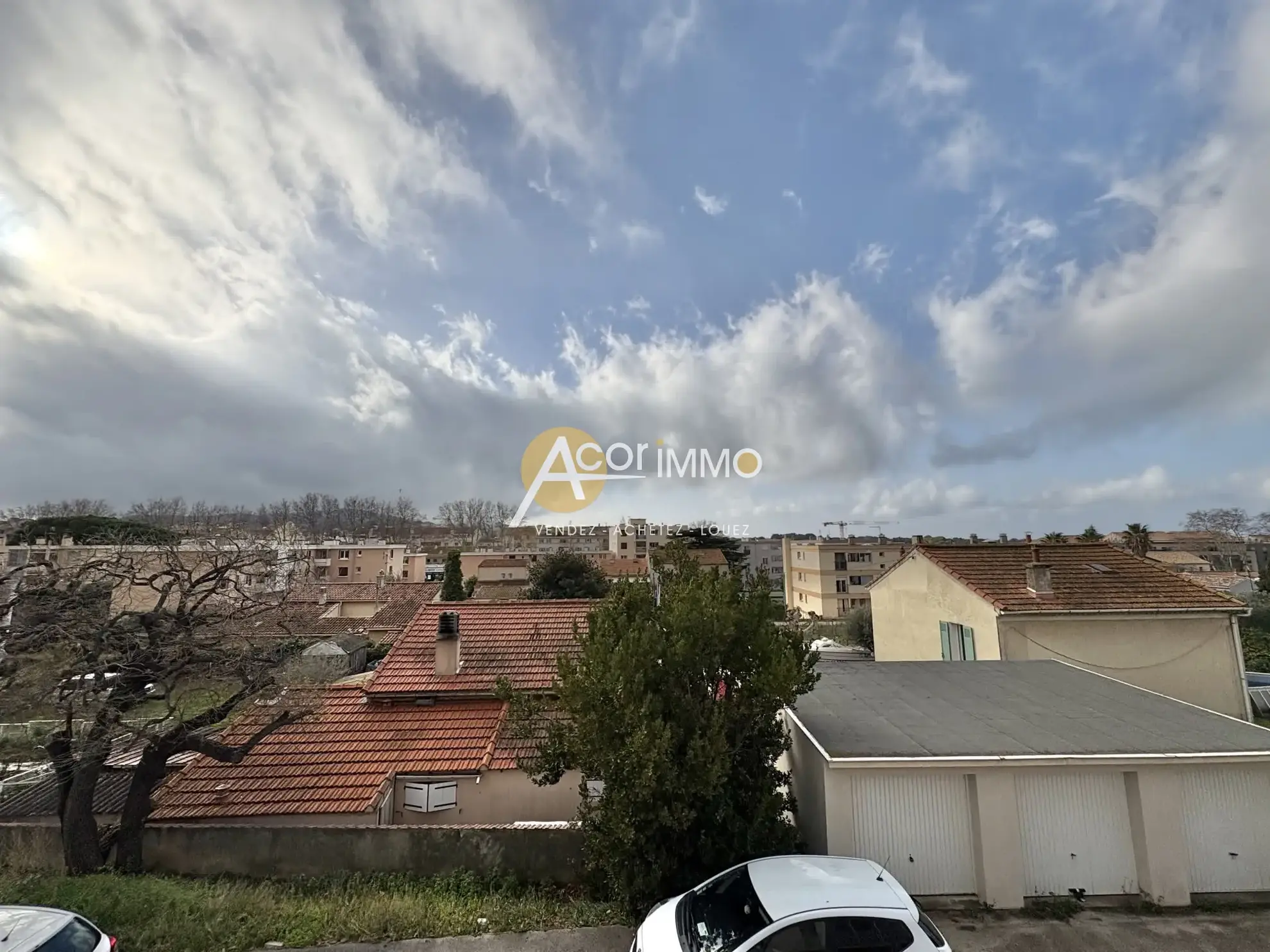 Appartement T3 à vendre à Six-Fours-Les-Plages avec balcon et parking 