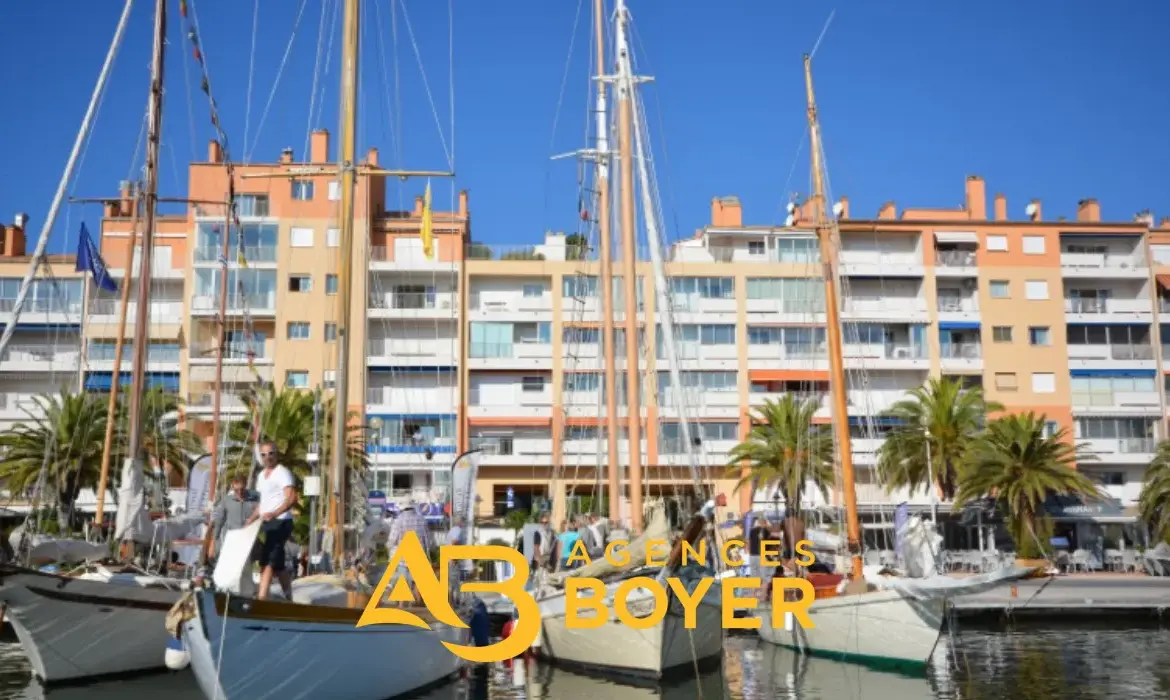 Studio à Hyères Le Port avec parking dans résidence sécurisée 